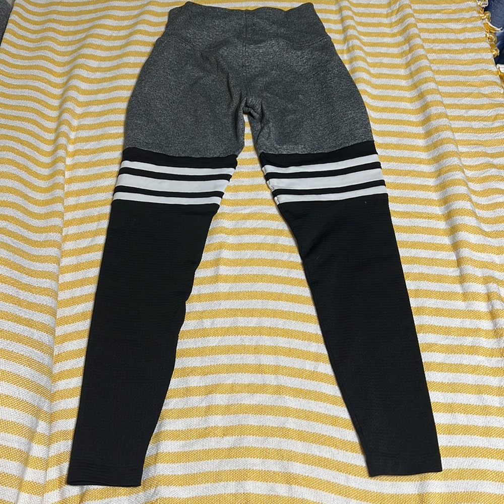 Bombshell Leggings - image 5